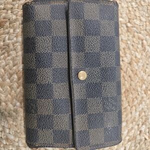 Louis Vuitton Checkered Black and Brown Wallet